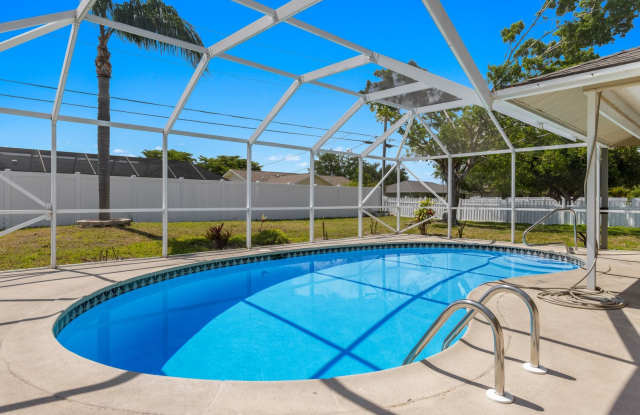 Available Now! 3/2 Pool Home in Southeast Cape photos photos