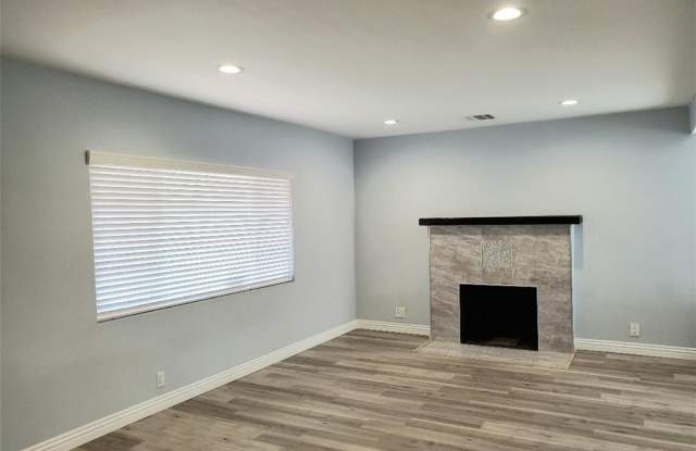 7327 Tujunga Avenue Gallery 2