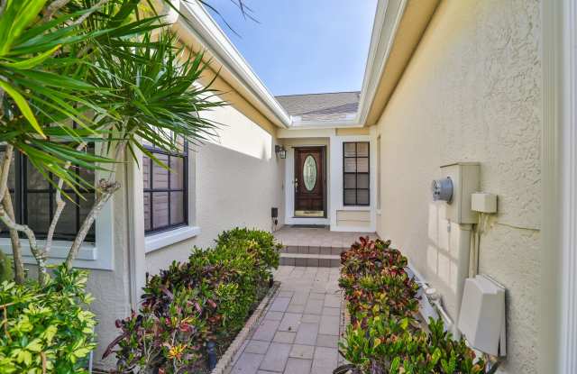 817 San Carlos Avenue Northeast - 1 Gallery 3