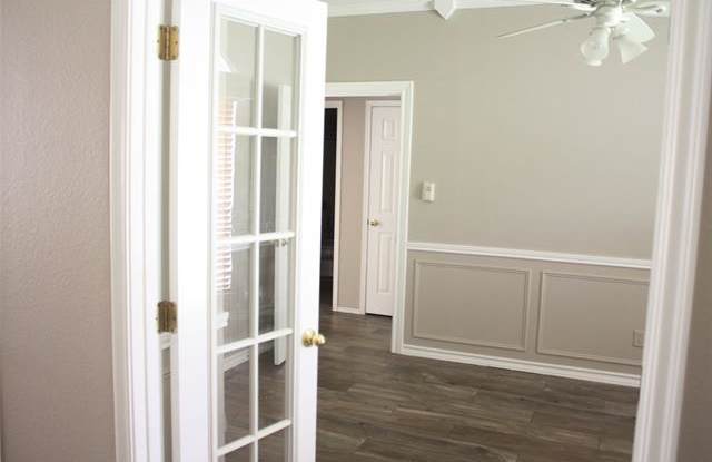 6109 Brookknoll Drive Gallery 3