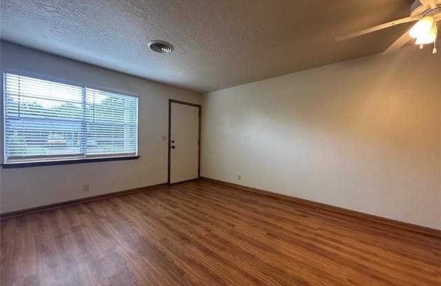 2023 Delaware Lane Gallery 2