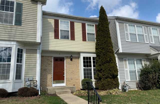 Beautiful 3bd 2.5bth Townhouse In Sought After Reisterstown! photos photos