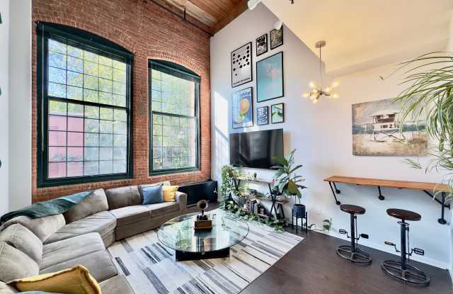 25 Grand Street photos photos