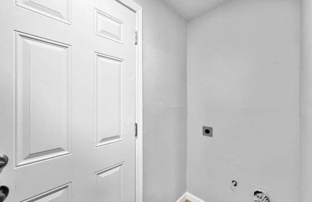 4936 South Briarwood Drive Gallery 4