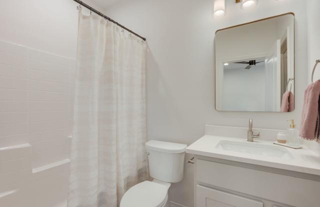 307 Sterling Street - A Gallery 4