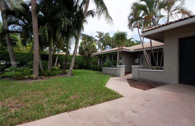 898 SW 18th St - 898 Southwest 18th Street, Boca Raton, FL 33486