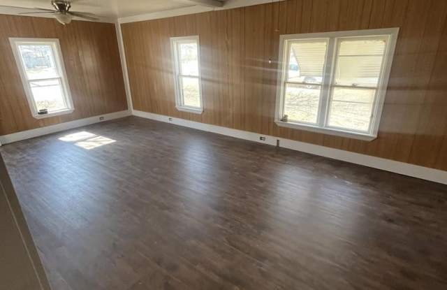 Welcome to 413 E Allison in Nevada, MO! Gallery 3