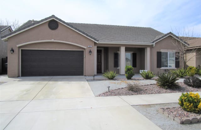 904 North Deanza Road - 904 North Deanza Road, Hanford, CA 93230