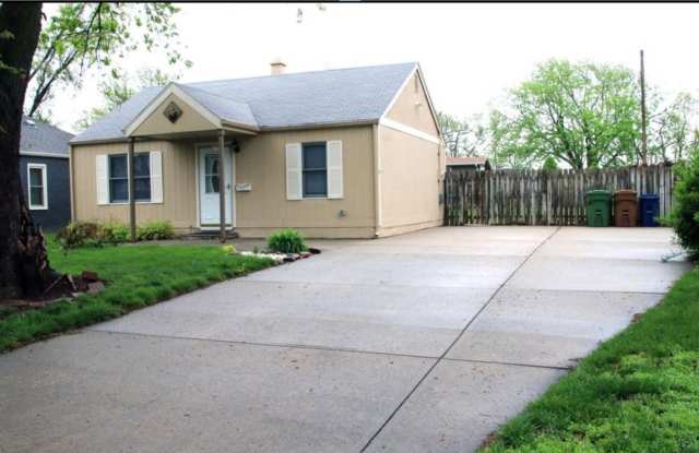 Charming 2BR House in Old Town Bellevue photos photos