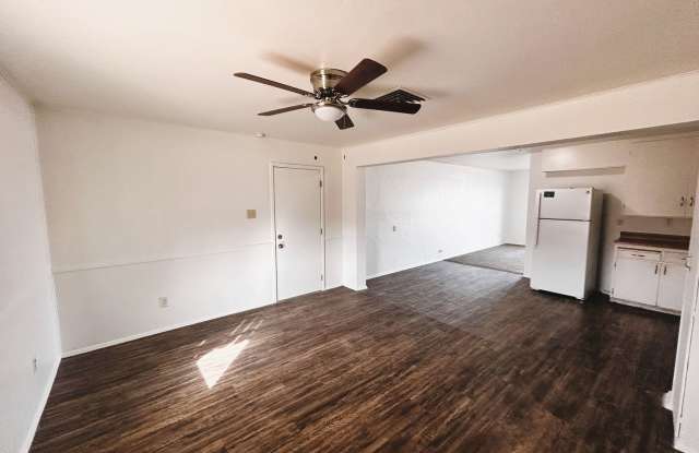 3 bed 2 bath home with Garage photos photos