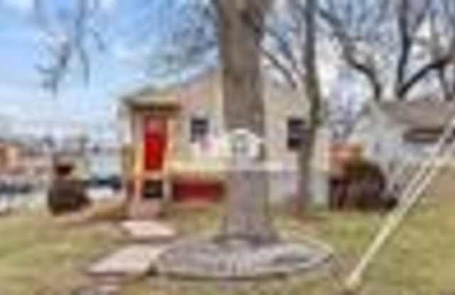 6336 Washington Avenue photos photos