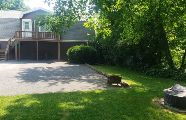 4215 Valley Road photos photos