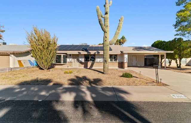 3002 W Villa Rita Dr - 3002 West Villa Rita Drive, Phoenix, AZ 85053