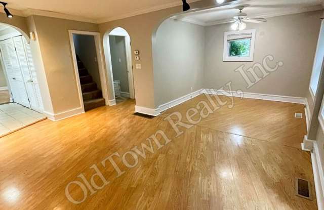 Two Bedroom w/ a Study | Available for Short Term Options | Flexible Move in Date! Gallery 4