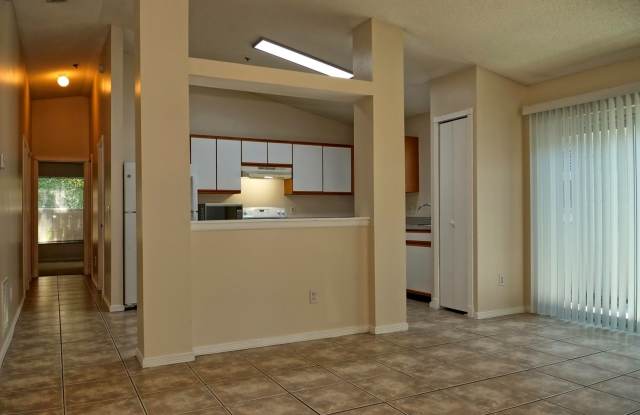 Spacious 3 Bedroom 2 Bath home with 1 car garage available now in Altamonte Springs! $100 off first months rent Gallery 4