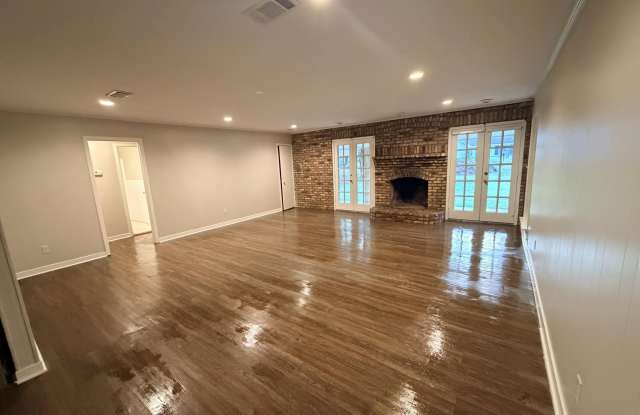 406 Turtle Creek Drive Gallery 4