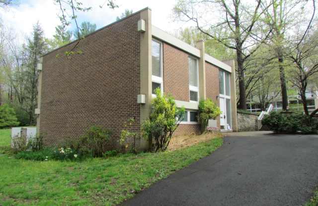 11521 MAPLE RIDGE ROAD Gallery 2