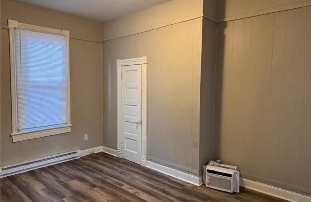 165 Webster Avenue Gallery 4