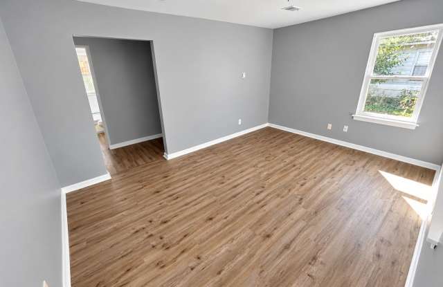For Lease Gallery 3