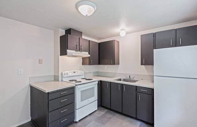 4716 South Warner Street#C Gallery 2