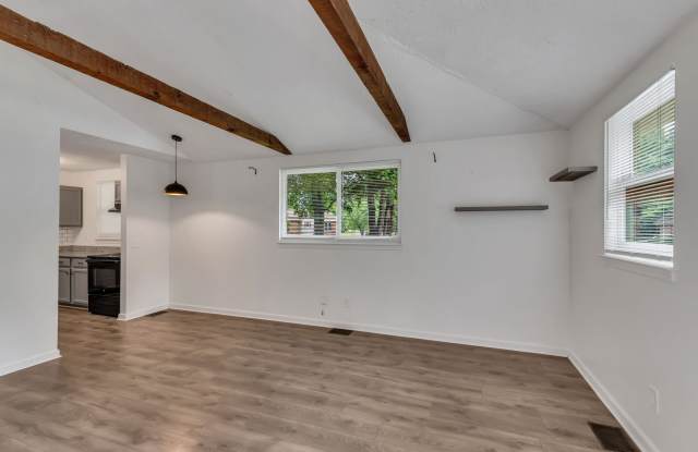 AVAILABLE JULY 10TH. 2 Bed 1 bath FOR LEASE in South Inglewood (East Nashville). $1750 Rent. Pets allowed. Walk to Shelby Bottoms Park Trailhead. photos photos