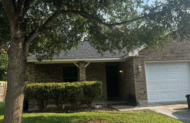957 E Mountain Street - 957 East Mountain Street, Seguin, TX 78155