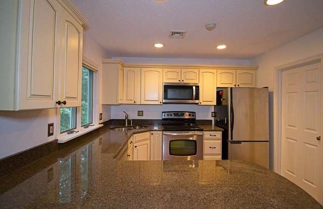 305 Salem St photos photos 305 Salem St photos photos