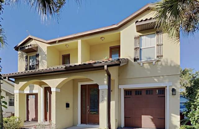 736 Ellwood Ave photos photos