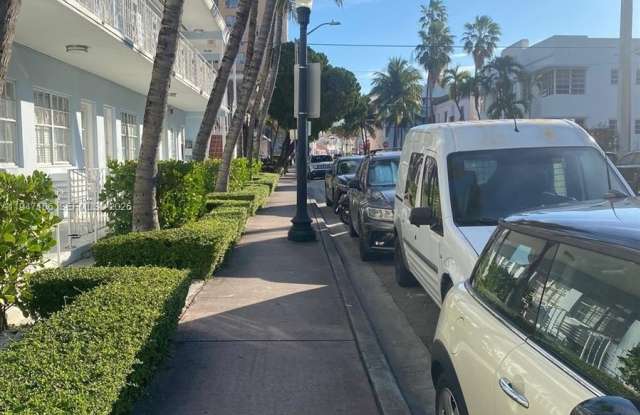 635 8th St photos photos