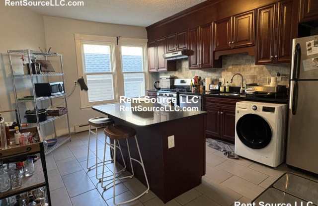 471 Cambridge St. photos photos