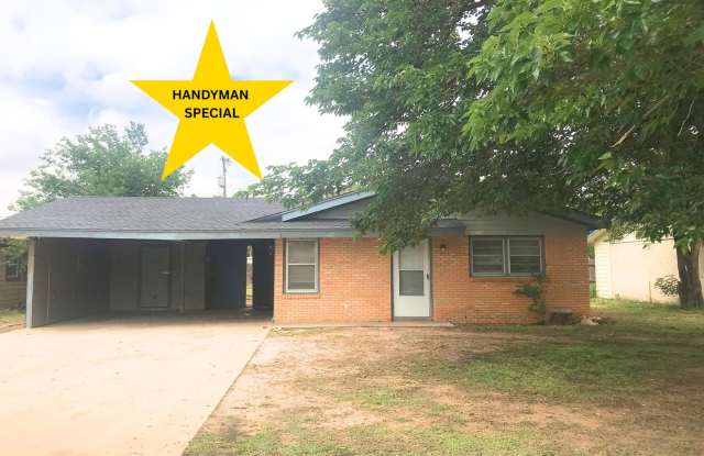 Handyman Special $0 First Month's Rent / “You fix, you SAVE BIG!!” Contact Diane for details: 806 704-3055 ext 2 photos photos
