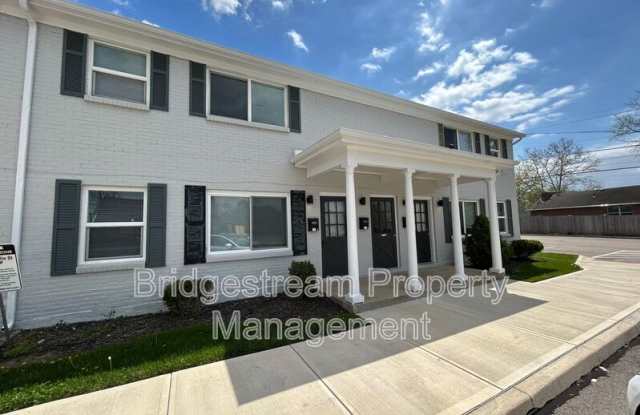 92 W Franklin Street photos photos