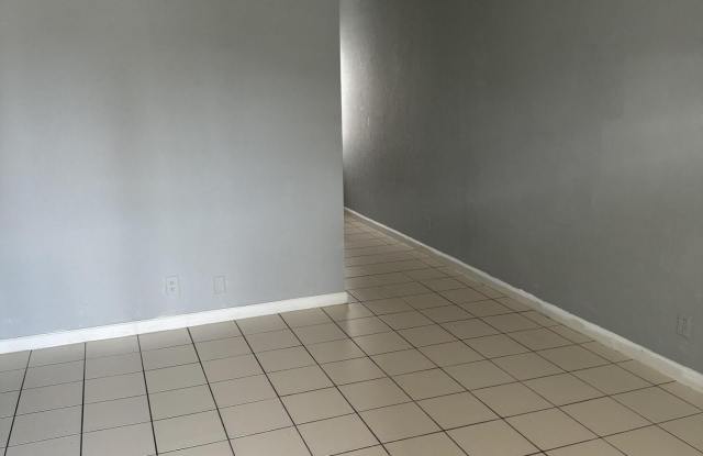 4231 NW 31ST Avenue Gallery 2