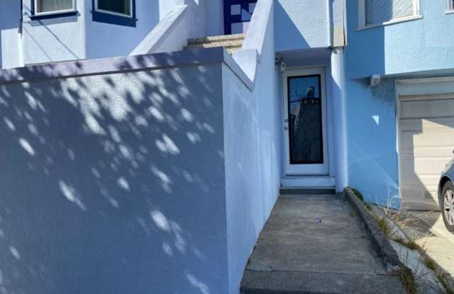 EPIC REA: Modern Garden In-law Apt. w/2 BR, 1 BA in Bayview Gallery 3