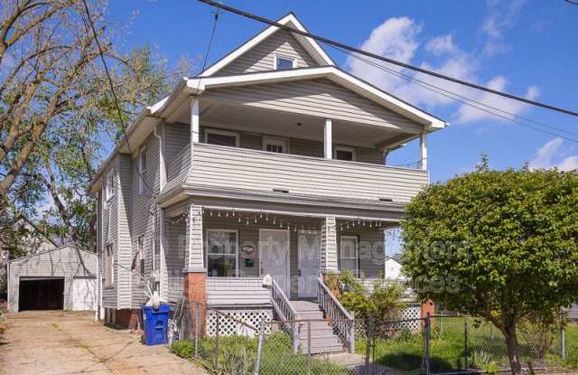 3484 W 60 St photos photos