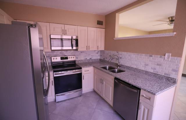 4124 Flamingo Dr Gallery 4