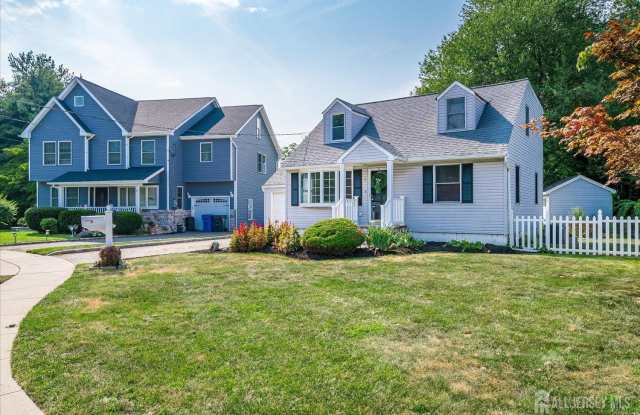 6 Robert Circle photos photos