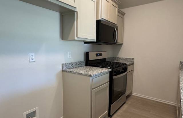 1815 SW Jefferson Unit B - COMING SOON! Gallery 4
