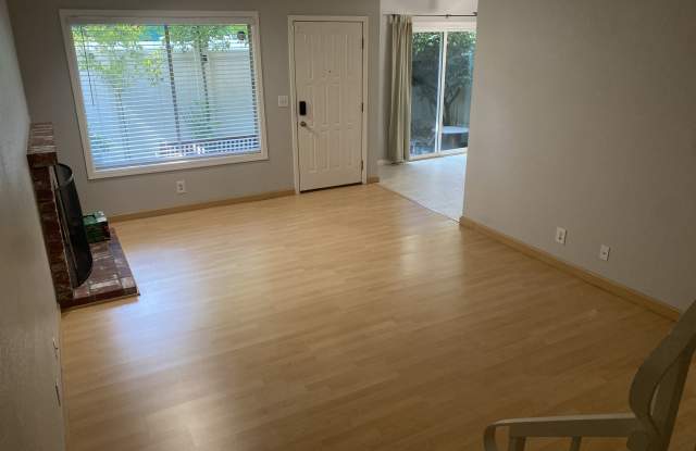 2539 Blue Rock Court Gallery 3