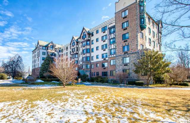 47 Lafayette Place - 47 Lafayette Place, Greenwich, CT 06830