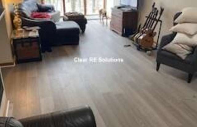 32 Littlefield Ct. Gallery 4