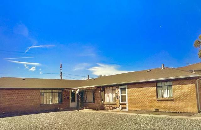 Updated and Spacious 1-Bed, 1-Bath Apartment 2 blocks away from University of Denver!!! photos photos
