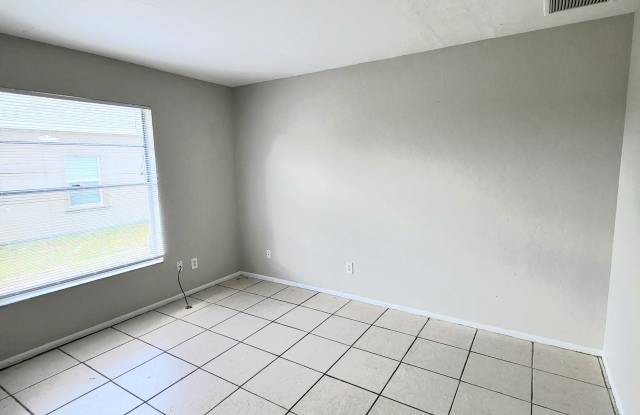 406 Northeast 24th Place Gallery 4