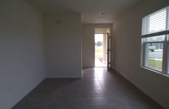 3-Bedroom, 2-Bath Home in Villamar!! Gallery 3