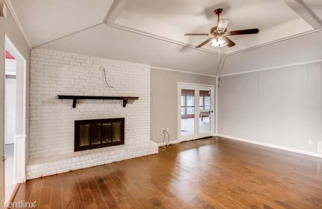 600 Spring Willow Dr Gallery 2