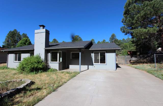 AVAILABLE NOW! 3-Bedroom Home in Bow and Arrow photos photos