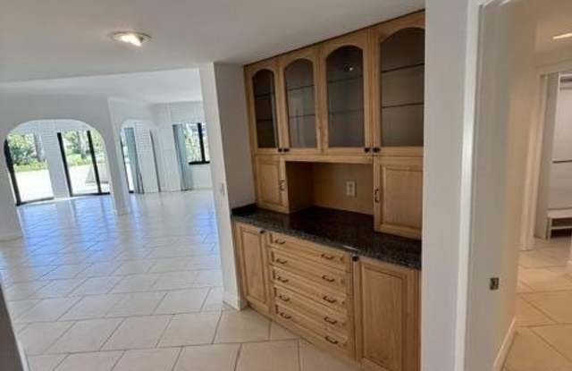 1116 MARINE Way W Gallery 4