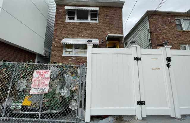 28 MCADOO AVE photos photos
