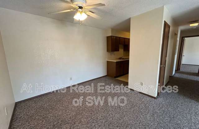 1947 S Ingram Mill Rd Gallery 3