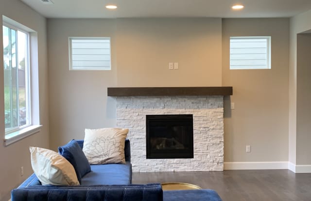 7324 83rd Dr Ne - 7324 83rd Dr NE, Marysville, WA 98270